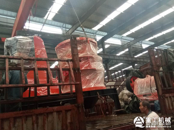 板锤复合式破碎机发货 板锤复合式破碎机发货